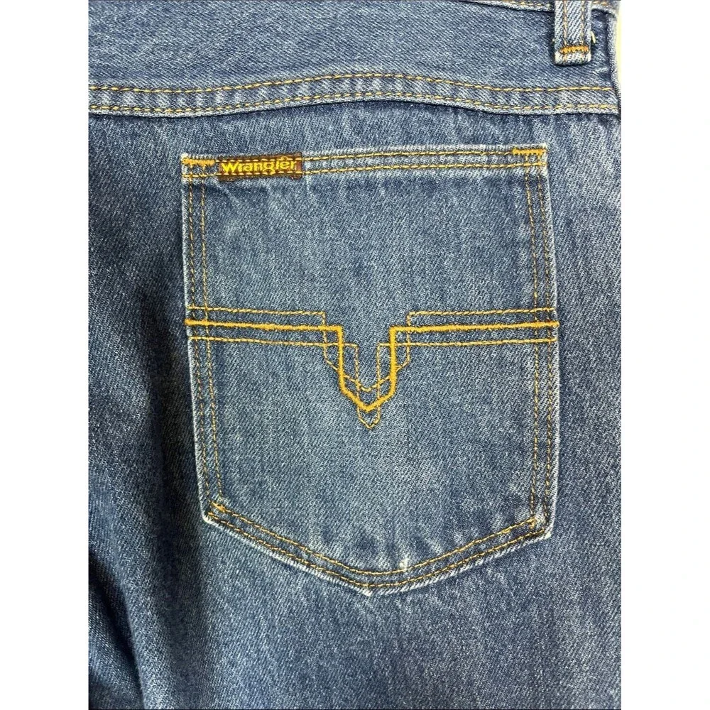Wrangler Vintage 1990s Slim Fit Cropped Original Wash Blue Jeans